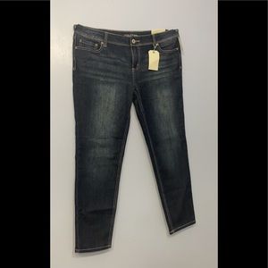 ⚡️Brand New Maurices Jeans